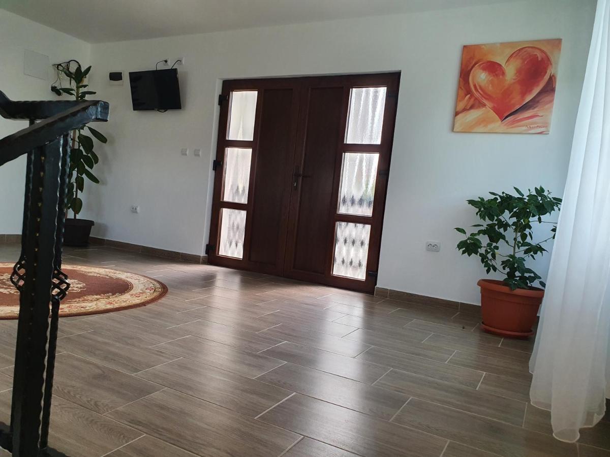 Pensiunea Ronicson Milostea Dış mekan fotoğraf